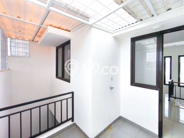 Dijual Rumah 3 Kamar Lokasi Ideal Bagus dan Strategis di Ciputat Dijual Rumah 3 Kamar Lokasi Ideal Bagus dan Strategis di Ciputat