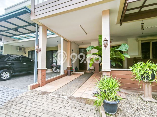 Jual Rumah Luas Elegan Dengan View Cantik di Cibubur, Jakarta Timur Jual Rumah Luas Elegan Dengan View Cantik di Cibubur, Jakarta Timur