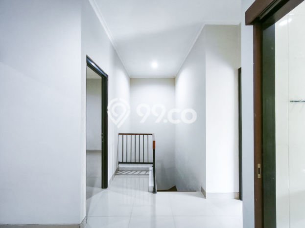 Rumah Modern Minimalis 5 Kamar Bisa Langsung Pindah di Cinere Rumah Modern Minimalis 5 Kamar Bisa Langsung Pindah di Cinere