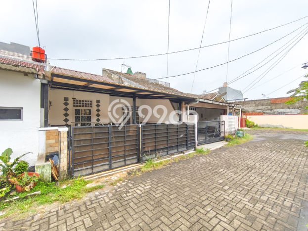 Dijual Rumah Strategis Bagus Punya 2 KT di Serpong Tangerang Selatan SHM Dijual Rumah Strategis Bagus Punya 2 KT di Serpong Tangerang Selatan SHM