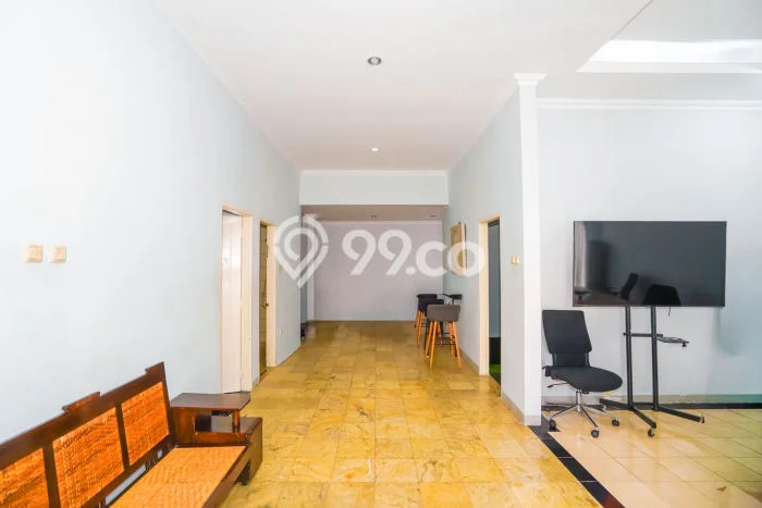 Rumah Strategis Modern Lb 200m2 di Cimanggis, Depok Rumah Strategis Modern Lb 200m2 di Cimanggis, Depok