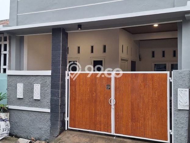 Rumah Modern LT 60m2m² Terawat di Kompleks Perumahan Cibinong, Bogor Rumah Modern LT 60m2m² Terawat di Kompleks Perumahan Cibinong, Bogor