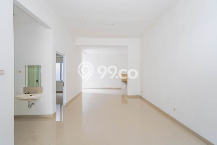 Rumah Siap Huni LT 105m² / LB 90m² di Kawasan Komersial Kota Wisata, Bogor Rumah Siap Huni LT 105m² / LB 90m² di Kawasan Komersial Kota Wisata, Bogor