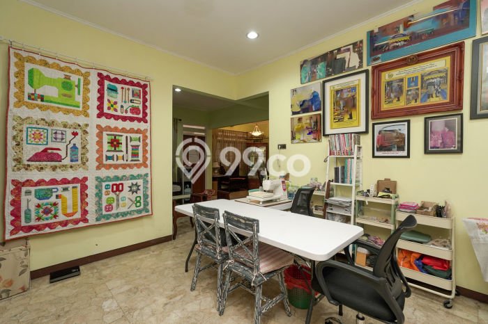 Dijual Rumah Premium dengan Fasilitas Sekitar Komplit di Cipayung, Jakarta Timur Dijual Rumah Premium dengan Fasilitas Sekitar Komplit di Cipayung, Jakarta Timur