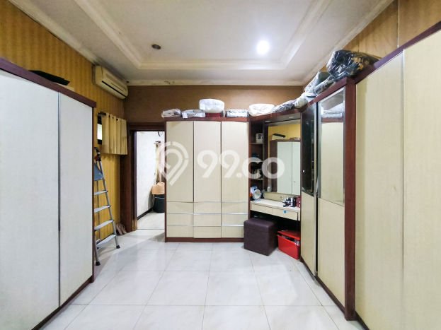 Dijual Rumah Elit Exclusive di Pesanggrahan, Jakarta Selatan Dijual Rumah Elit Exclusive di Pesanggrahan, Jakarta Selatan