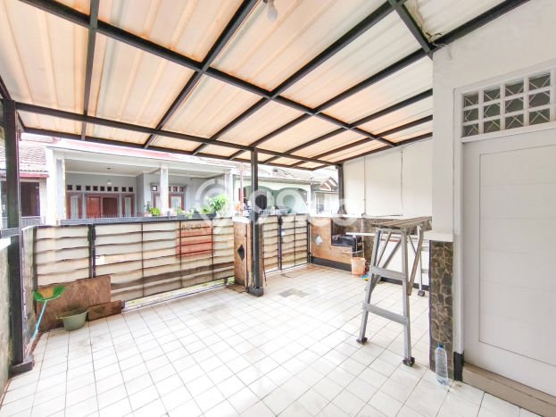 Dijual Rumah Strategis Bagus Punya 2 KT di Serpong Tangerang Selatan SHM Dijual Rumah Strategis Bagus Punya 2 KT di Serpong Tangerang Selatan SHM
