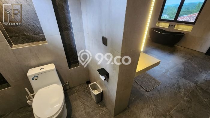Ready to Use! Premium House LT 351m2 Desain Modern di Sentul City Ready to Use! Premium House LT 351m2 Desain Modern di Sentul City