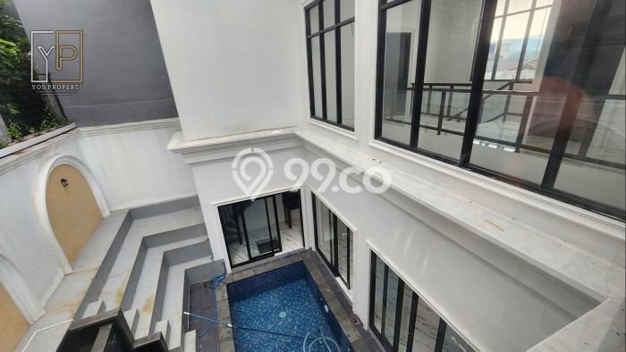 Rumah Mewah LB 250m2 Siap Pakai Desain Elegan di Sentul City, Bogor Rumah Mewah LB 250m2 Siap Pakai Desain Elegan di Sentul City, Bogor
