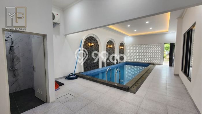 Rumah Elit LB 400m2 Siap Pakai Desain Elegan di Sentul City, Bogor Rumah Elit LB 400m2 Siap Pakai Desain Elegan di Sentul City, Bogor