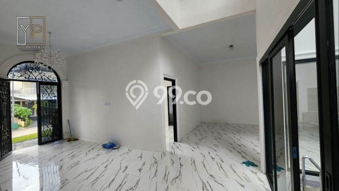 Rumah Mewah LB 250m2 Siap Pakai Desain Elegan di Sentul City, Bogor Rumah Mewah LB 250m2 Siap Pakai Desain Elegan di Sentul City, Bogor