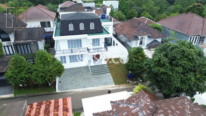 For Sale! Premium House LT 344m2 Desain Elegan di Sentul City For Sale! Premium House LT 344m2 Desain Elegan di Sentul City