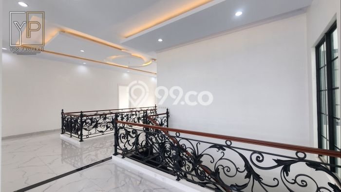 Jual Rumah Luas Elegan Dengan View Cantik di Sentul City, Bogor Jual Rumah Luas Elegan Dengan View Cantik di Sentul City, Bogor
