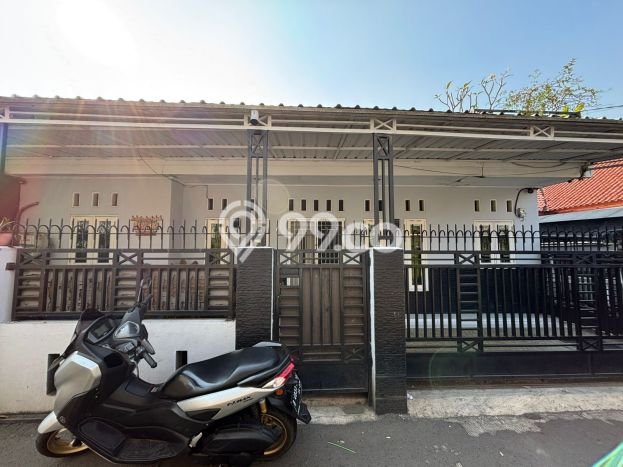 Rumah Strategis Modern Lb 110m2 di Pancoran Mas, Depok Rumah Strategis Modern Lb 110m2 di Pancoran Mas, Depok