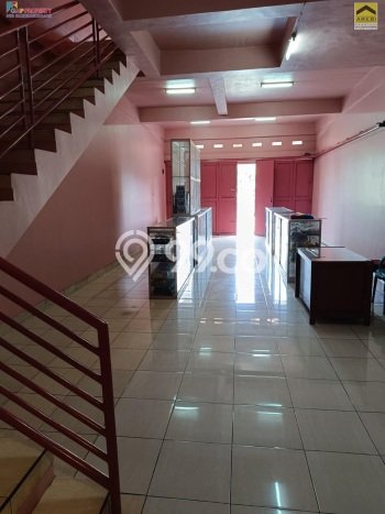 Ruko Dijual Lokasi Stratagis di Arcamanik Bandung Cocok untuk Bisnis Ruko Dijual Lokasi Stratagis di Arcamanik Bandung Cocok untuk Bisnis