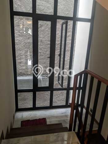 Dijual Rumah Luas Megah Dengan View Cantik di Rawamangun, Jakarta Timur Dijual Rumah Luas Megah Dengan View Cantik di Rawamangun, Jakarta Timur