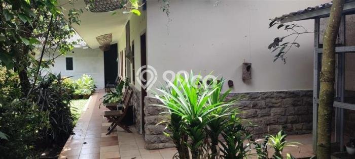 Vila di Lembang, Ukuran 3080m2m², Akses ke transportasi publik Vila di Lembang, Ukuran 3080m2m², Akses ke transportasi publik