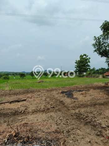 Tanah Dijual Lokasi Tomo, Sumedang dengan Luas Tanah 5847m2 dan Status - Tanah Dijual Lokasi Tomo, Sumedang dengan Luas Tanah 5847m2 dan Status -