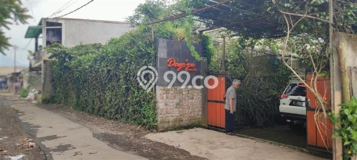 Vila di Lembang, Ukuran 3080m2m², Akses ke transportasi publik Vila di Lembang, Ukuran 3080m2m², Akses ke transportasi publik