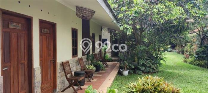 Vila di Lembang, Ukuran 3080m2m², Akses ke transportasi publik Vila di Lembang, Ukuran 3080m2m², Akses ke transportasi publik
