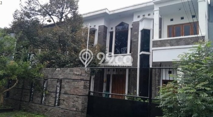 Ready to Use! Luxury House LT 300m2 Desain Elegan di Geger Kalong Ready to Use! Luxury House LT 300m2 Desain Elegan di Geger Kalong