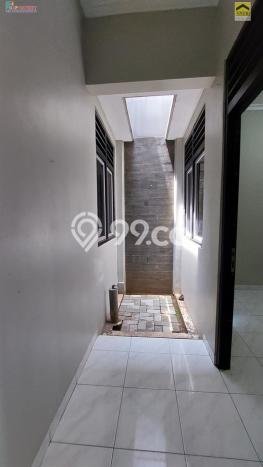 Rumah Luas Asri 3 KT Siap Huni di Cibubur Jakarta Timur Rumah Luas Asri 3 KT Siap Huni di Cibubur Jakarta Timur