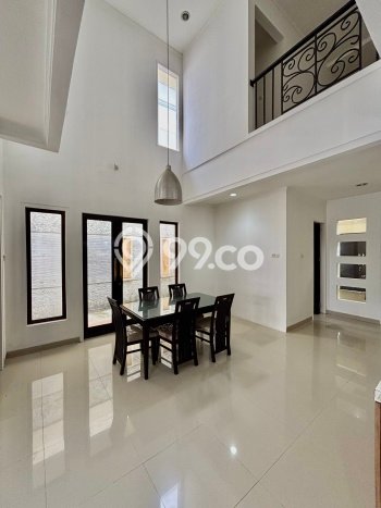 Rumah sewa siap huni 4 KT di Kemang, Jakarta Selatan Rumah sewa siap huni 4 KT di Kemang, Jakarta Selatan