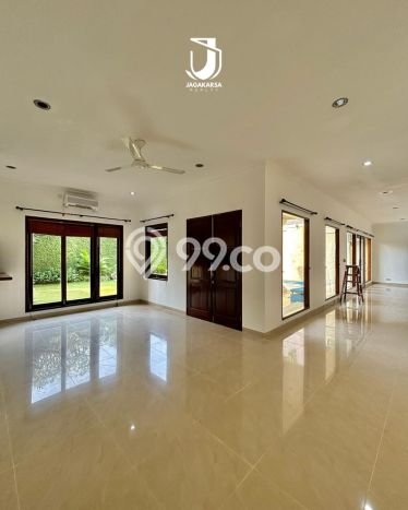 Rumah Bagus Disewakan di Pejaten, Jakarta Selatan LT 800m2, LB 550m2 Rumah Bagus Disewakan di Pejaten, Jakarta Selatan LT 800m2, LB 550m2