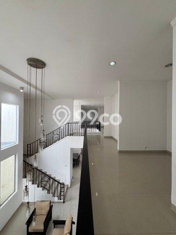 Rumah sewa siap huni 4 KT di Kemang, Jakarta Selatan Rumah sewa siap huni 4 KT di Kemang, Jakarta Selatan