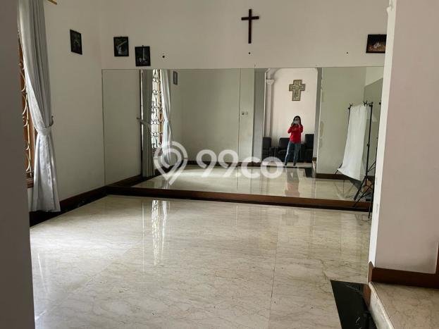 Dijual Rumah Luas Megah Dengan View Eksklusif di Setra Duta, Bandung Dijual Rumah Luas Megah Dengan View Eksklusif di Setra Duta, Bandung