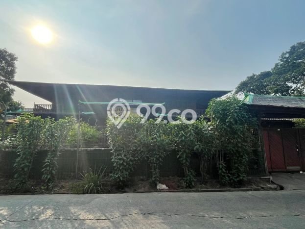 Ready to Use! Premium House LT 840m2 Desain Elegan di Cibubur Ready to Use! Premium House LT 840m2 Desain Elegan di Cibubur