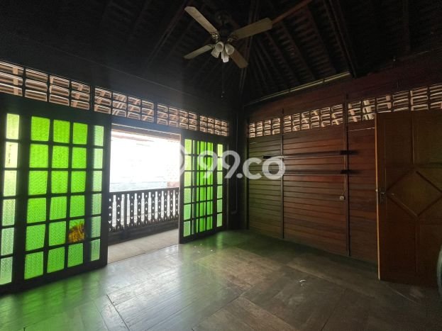 Ready to Use! Premium House LT 840m2 Desain Elegan di Cibubur Ready to Use! Premium House LT 840m2 Desain Elegan di Cibubur