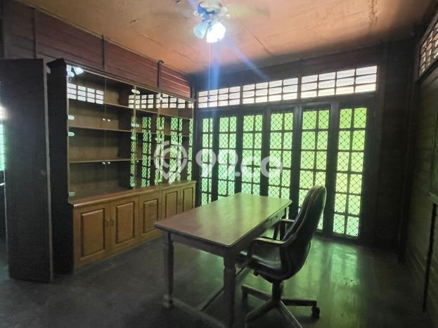 Ready to Use! Premium House LT 840m2 Desain Elegan di Cibubur Ready to Use! Premium House LT 840m2 Desain Elegan di Cibubur