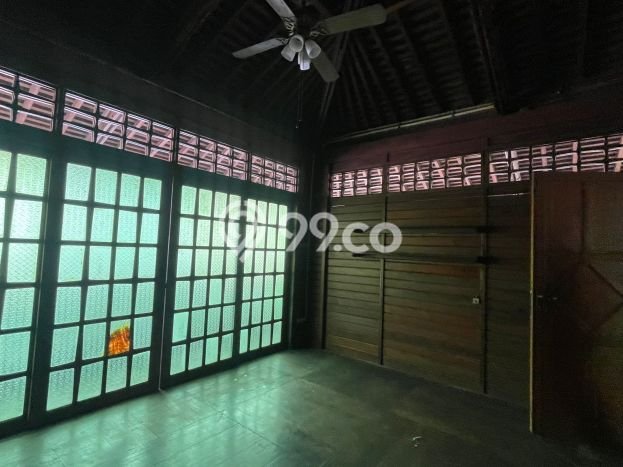 Ready to Use! Premium House LT 840m2 Desain Elegan di Cibubur Ready to Use! Premium House LT 840m2 Desain Elegan di Cibubur