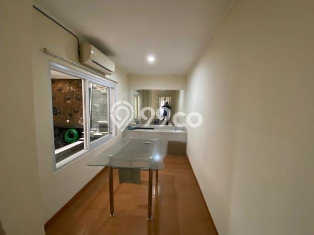 Rumah Modern 4 KT di Kota Wisata Bogor Rumah Modern 4 KT di Kota Wisata Bogor