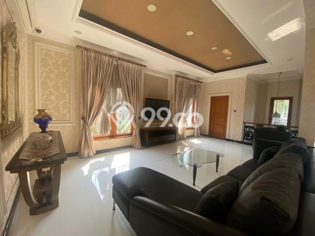 Rumah Luxury Modern Siap Huni di Cibubur Jakarta Timur Rumah Luxury Modern Siap Huni di Cibubur Jakarta Timur