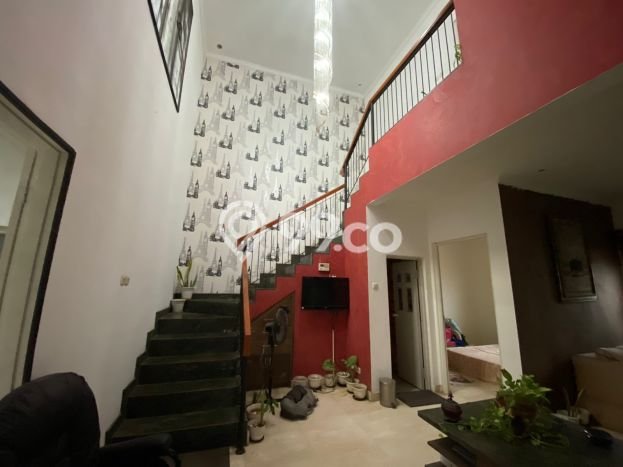 Rumah Luxury Modern Siap Huni di Cibubur Jakarta Timur Rumah Luxury Modern Siap Huni di Cibubur Jakarta Timur