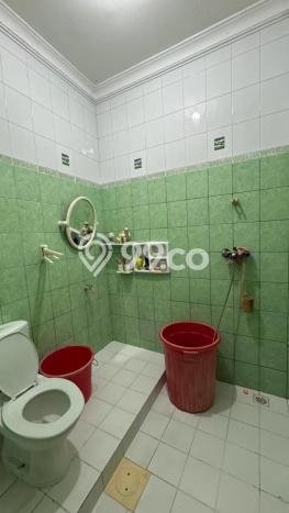 Dijual Rumah Strategis Bagus Punya 5 KT di Wiyung Surabaya SHM Dijual Rumah Strategis Bagus Punya 5 KT di Wiyung Surabaya SHM