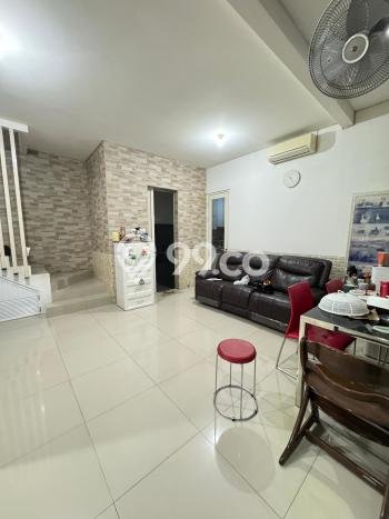 Dijual Cepat Rumah Bagus Siap Huni LB 125m2 di Wiyung, Surabaya Dijual Cepat Rumah Bagus Siap Huni LB 125m2 di Wiyung, Surabaya