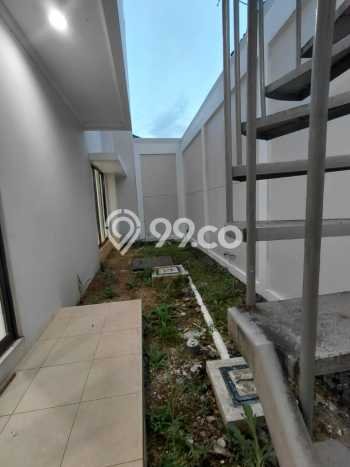 Jual Rumah Luas Elegan Dengan View Eksklusif di Summarecon Bandung, Bandung Jual Rumah Luas Elegan Dengan View Eksklusif di Summarecon Bandung, Bandung