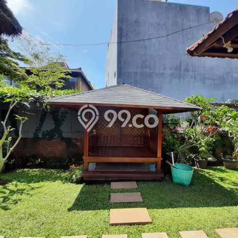 Ready to Use! Luxury House LT 380m2 Desain Modern di Setiabudi Ready to Use! Luxury House LT 380m2 Desain Modern di Setiabudi