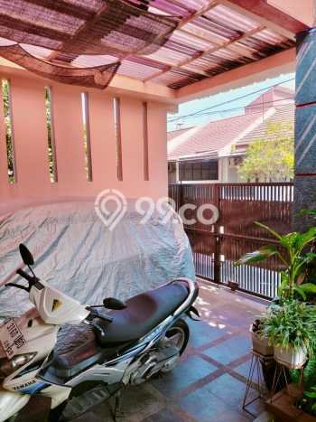 Hunian Elit LB 200m2 Siap Huni Desain Elegan di Taman Kopo Indah, Bandung Hunian Elit LB 200m2 Siap Huni Desain Elegan di Taman Kopo Indah, Bandung