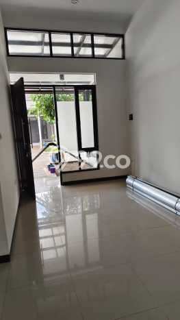 Jarang Ada! Rumah Kontrakan 2 Kamar Bagus Siap Huni Taman Kopo Indah Jarang Ada! Rumah Kontrakan 2 Kamar Bagus Siap Huni Taman Kopo Indah