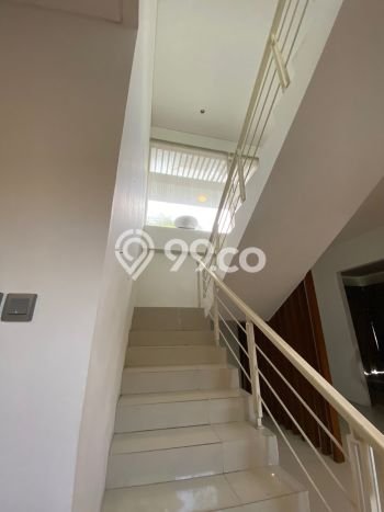 Dijual Rumah Luas Elegan Dengan View Eksklusif di Ciumbuleuit, Bandung Dijual Rumah Luas Elegan Dengan View Eksklusif di Ciumbuleuit, Bandung