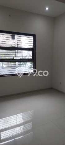 Rumah Luas Asri 3 KT Siap Huni di Taman Kopo Indah Bandung Rumah Luas Asri 3 KT Siap Huni di Taman Kopo Indah Bandung