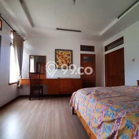Ready to Use! Luxury House LT 380m2 Desain Modern di Setiabudi Ready to Use! Luxury House LT 380m2 Desain Modern di Setiabudi
