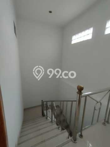 Unit Ruko Dijual di Bandung LT 258m2 & LB 394m2 Unit Ruko Dijual di Bandung LT 258m2 & LB 394m2