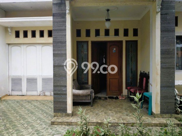 Ready to Use! Luxury House LT 250m2 Desain Elegan di Tanjung Barat Ready to Use! Luxury House LT 250m2 Desain Elegan di Tanjung Barat