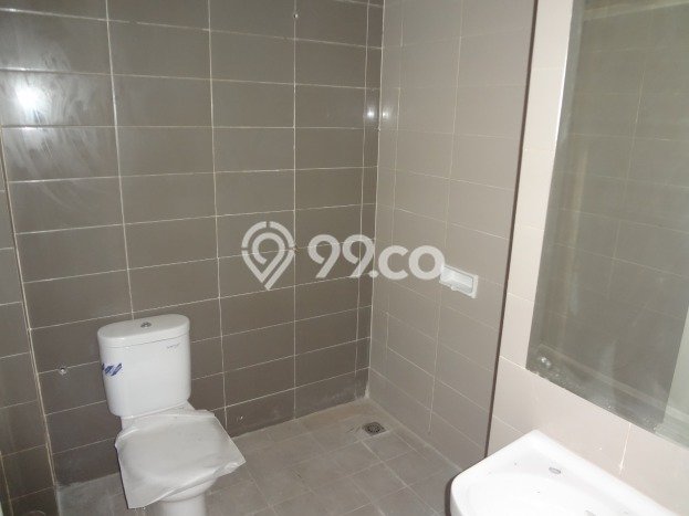 Ruko Area Komersial Kawasan Green Lake City, Luas 186m², Siap Operasional Ruko Area Komersial Kawasan Green Lake City, Luas 186m², Siap Operasional