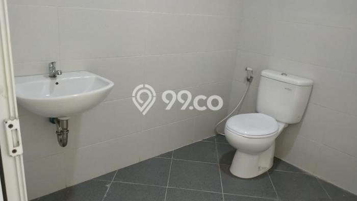 Untuk Dijual! Ruko di Taman Surya Jakarta Barat LT 128m2 / LB 300m2 Kawasan Strategis Untuk Dijual! Ruko di Taman Surya Jakarta Barat LT 128m2 / LB 300m2 Kawasan Strategis