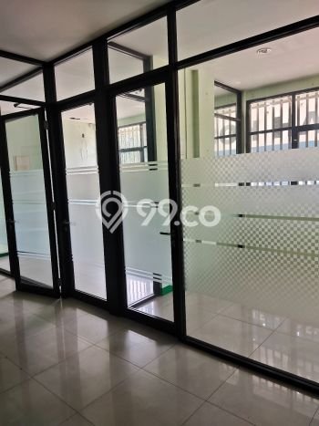 Ruko di , Luas 830m2m², Kawasan Strategis, Jalan Utama Ruko di , Luas 830m2m², Kawasan Strategis, Jalan Utama